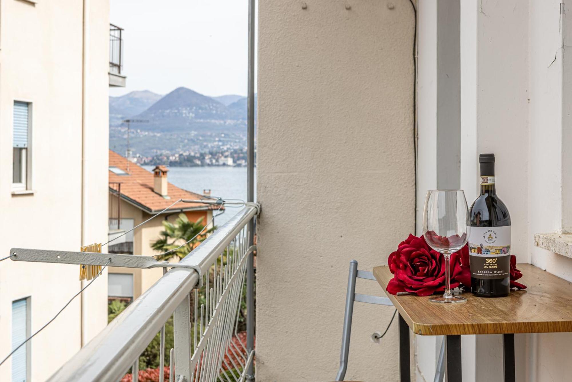 I Tetti Di Stresa Apartment Luaran gambar
